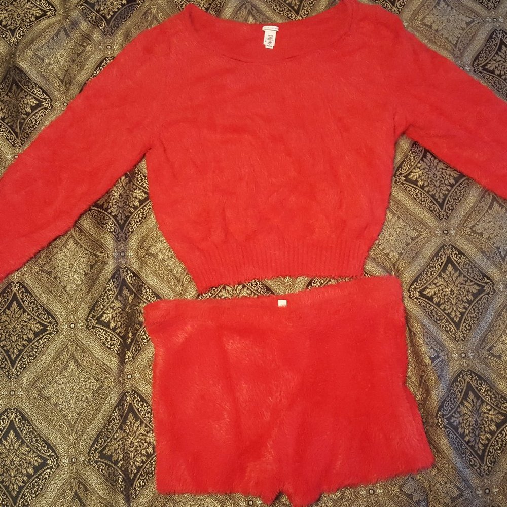 Red Victoria's Secret fuzzy sleep lounge set